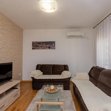 Compass 2 Podgorica