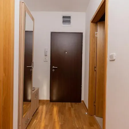 Apartment Compass 2