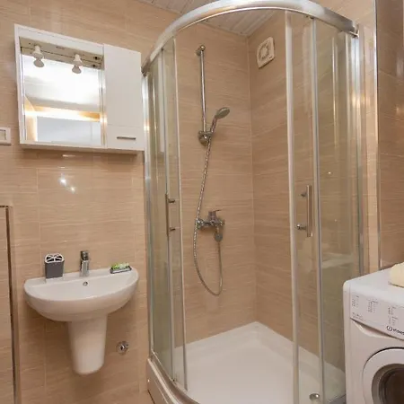 Compass 2 Apartment